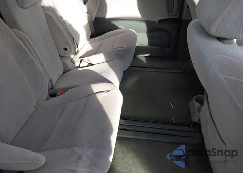 2017 Toyota Sienna Le 8 Passenger из США, поврежденный, VIN 5TDKZ3DC1HS861331